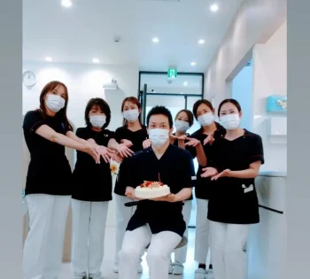 歯科医院スタッフの誕生会