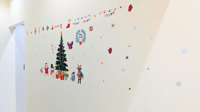 歯科医院に貼られたウォールステッカー