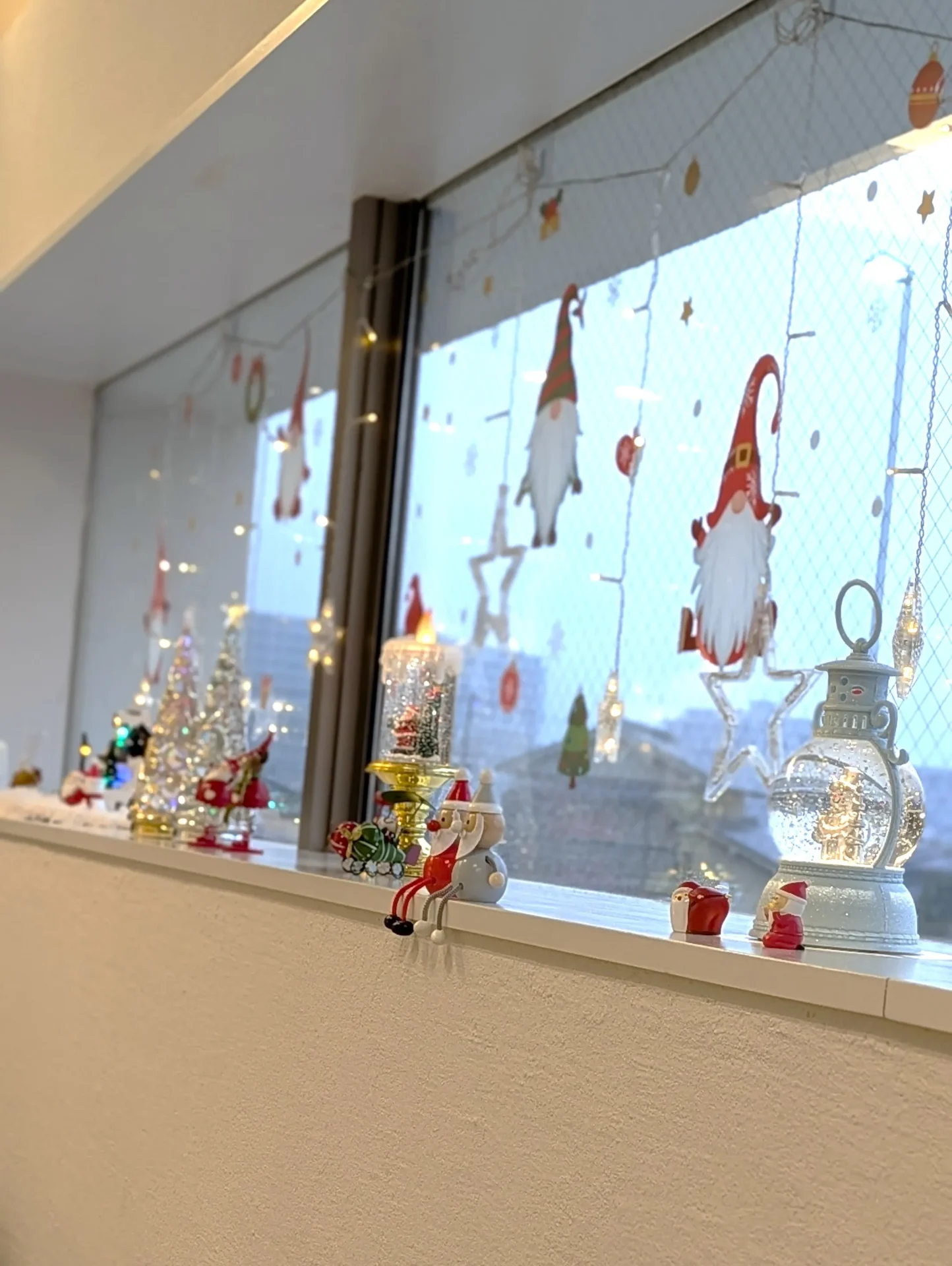 歯科医院の待合室のクリスマスの飾り