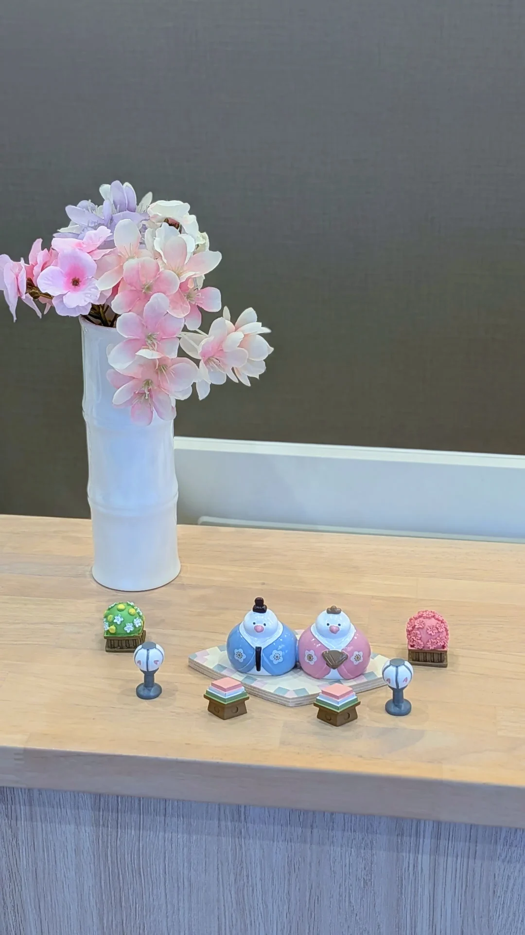 歯科医院のひな祭りの飾りつけ