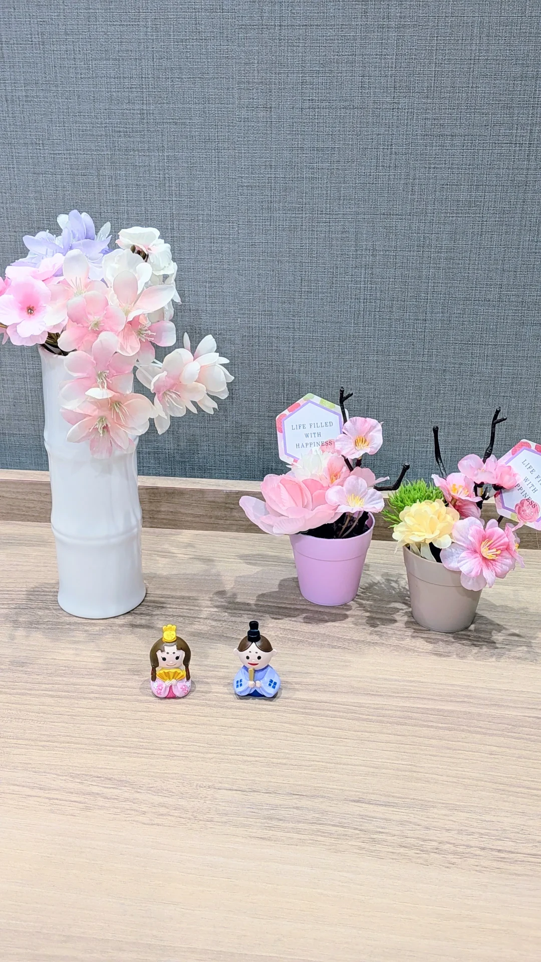 歯科医院のひな祭りの飾り