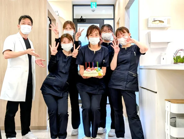歯科医院スタッフの誕生日会